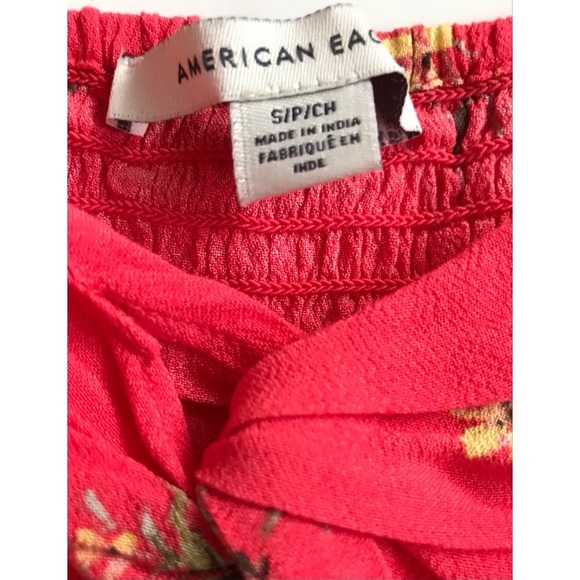 American Eagle Women’s Coral Floral Short Sleeve Top Size Small - Picture 3 of 6